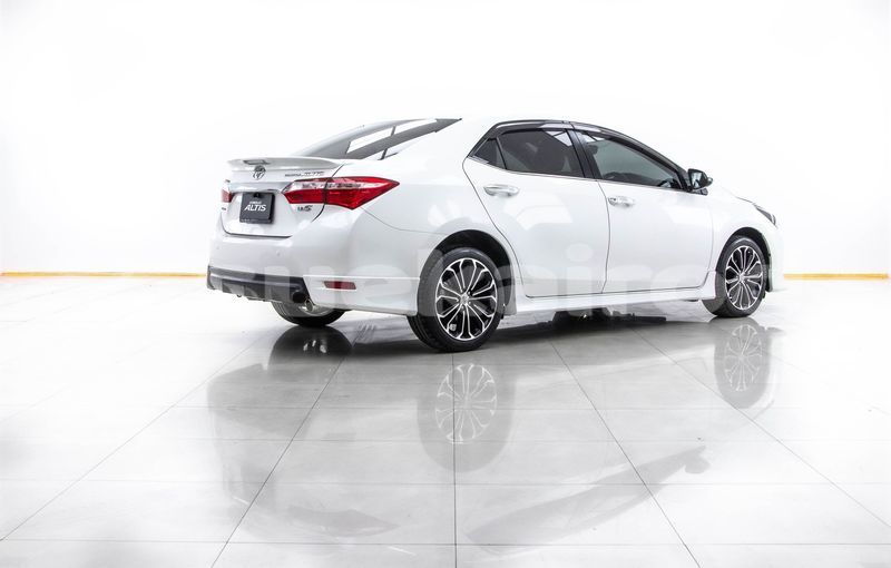 Big with watermark toyota altis bangkok bangkok 64054