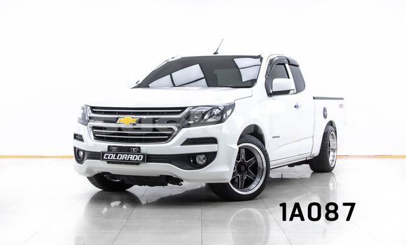 Buy Used Chevrolet Colorado White Car in Bangkok in Bangkok Buy Used Chevrolet Colorado White Car in Bangkok in Bangkok