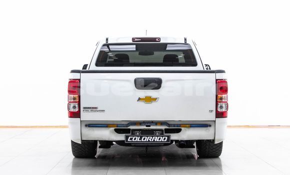Buy Used Chevrolet Colorado White Car in Bangkok in Bangkok Buy Used Chevrolet Colorado White Car in Bangkok in Bangkok