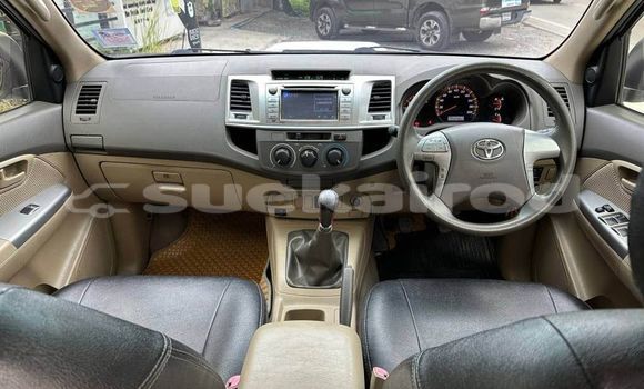 ซื้อ รถมือสอง Toyota Hilux ขาว รถยนต์ ใน %{เมือง} ใน กรุงเทพมหานคร ซื้อ รถมือสอง Toyota Hilux ขาว รถยนต์ ใน %{เมือง} ใน กรุงเทพมหานคร