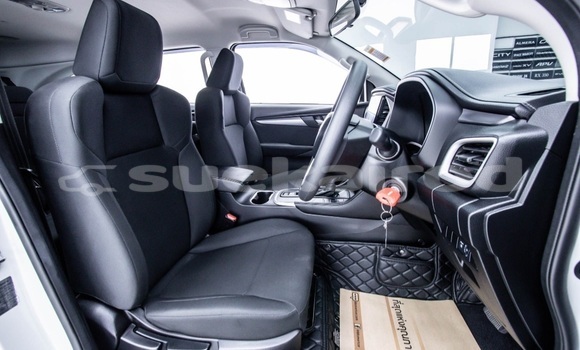 Buy Used Isuzu MU-X White Car in Bangkok in Bangkok Buy Used Isuzu MU-X White Car in Bangkok in Bangkok