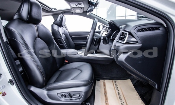 Buy Used Toyota Camry White Car in Bangkok in Bangkok Buy Used Toyota Camry White Car in Bangkok in Bangkok
