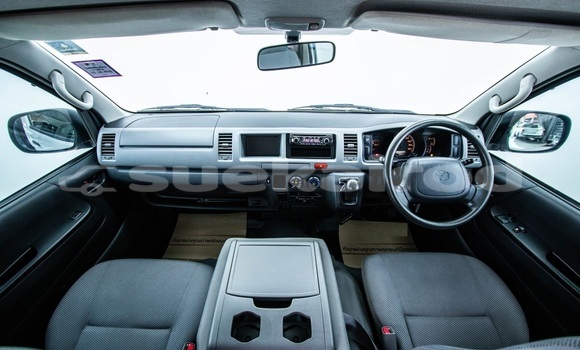 Buy Used Toyota Commuter Silver Car in Bangkok in Bangkok Buy Used Toyota Commuter Silver Car in Bangkok in Bangkok