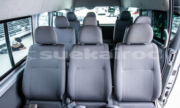 Buy Used Toyota Commuter Silver Car in Bangkok in Bangkok Buy Used Toyota Commuter Silver Car in Bangkok in Bangkok