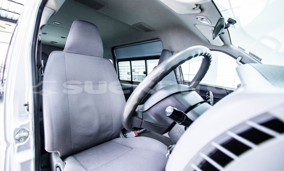 Buy Used Toyota Commuter Silver Car in Bangkok in Bangkok Buy Used Toyota Commuter Silver Car in Bangkok in Bangkok