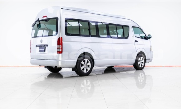 Buy Used Toyota Commuter Silver Car in Bangkok in Bangkok Buy Used Toyota Commuter Silver Car in Bangkok in Bangkok