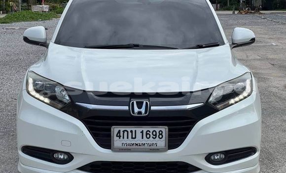 Buy Used Honda HR-V White Car in Bangkok in Bangkok