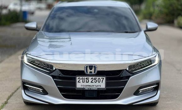 ซื้อ รถมือสอง Honda Accord อื่น ๆ รถยนต์ ใน %{เมือง} ใน กรุงเทพมหานคร