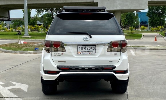 ซื้อ รถมือสอง Toyota Fortuner ขาว รถยนต์ ใน %{เมือง} ใน กรุงเทพมหานคร ซื้อ รถมือสอง Toyota Fortuner ขาว รถยนต์ ใน %{เมือง} ใน กรุงเทพมหานคร