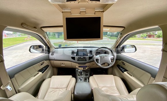 ซื้อ รถมือสอง Toyota Fortuner ขาว รถยนต์ ใน %{เมือง} ใน กรุงเทพมหานคร ซื้อ รถมือสอง Toyota Fortuner ขาว รถยนต์ ใน %{เมือง} ใน กรุงเทพมหานคร