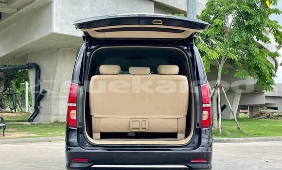 ซื้อ รถมือสอง Hyundai H1 สีดำ รถยนต์ ใน %{เมือง} ใน กรุงเทพมหานคร ซื้อ รถมือสอง Hyundai H1 สีดำ รถยนต์ ใน %{เมือง} ใน กรุงเทพมหานคร