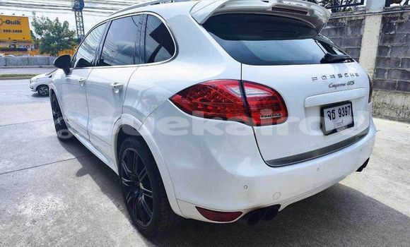 Buy Used Porsche Cayenne White Car in Bangkok in Bangkok Buy Used Porsche Cayenne White Car in Bangkok in Bangkok