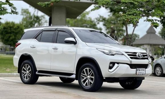 Buy Used Toyota Fortuner White Car in Bangkok in Bangkok Buy Used Toyota Fortuner White Car in Bangkok in Bangkok