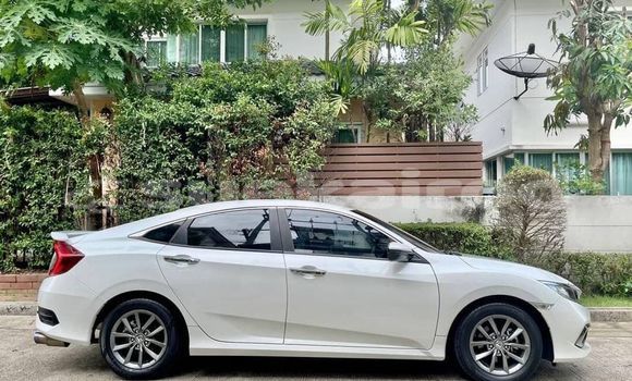 Buy Used Honda Civic White Car in Bangkok in Bangkok Buy Used Honda Civic White Car in Bangkok in Bangkok