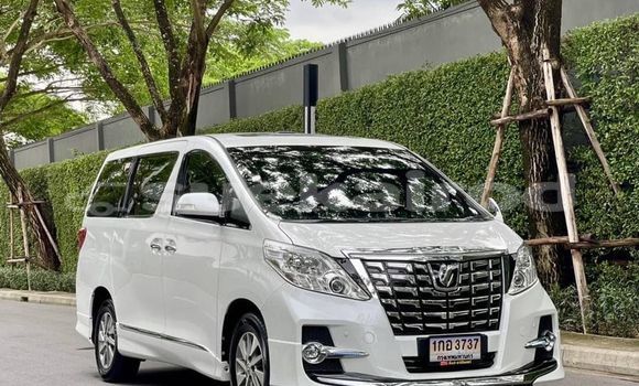 Buy Used Toyota Alphard White Car in Bangkok in Bangkok Buy Used Toyota Alphard White Car in Bangkok in Bangkok