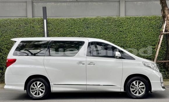 Buy Used Toyota Alphard White Car in Bangkok in Bangkok Buy Used Toyota Alphard White Car in Bangkok in Bangkok