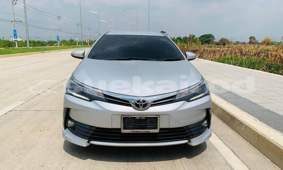 ซื้อ รถมือสอง Toyota Corolla อื่น ๆ รถยนต์ ใน %{เมือง} ใน กรุงเทพมหานคร