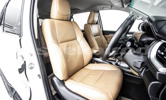 ซื้อ รถมือสอง Toyota Fortuner ขาว รถยนต์ ใน %{เมือง} ใน กรุงเทพมหานคร ซื้อ รถมือสอง Toyota Fortuner ขาว รถยนต์ ใน %{เมือง} ใน กรุงเทพมหานคร