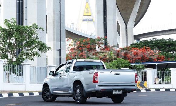 Buy Used Isuzu D-Max Silver Car in Bangkok in Bangkok Buy Used Isuzu D-Max Silver Car in Bangkok in Bangkok