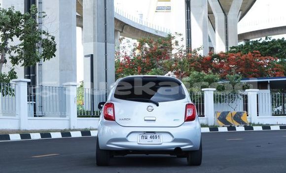 ซื้อ รถมือสอง Nissan March เงิน รถยนต์ ใน %{เมือง} ใน กรุงเทพมหานคร ซื้อ รถมือสอง Nissan March เงิน รถยนต์ ใน %{เมือง} ใน กรุงเทพมหานคร