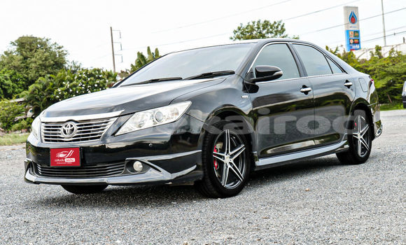ซื้อ รถมือสอง Toyota Camry สีดำ รถยนต์ ใน %{เมือง} ใน สระบุรี