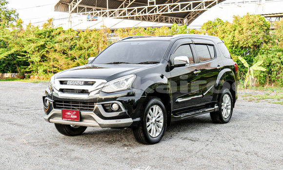 ซื้อ รถมือสอง Isuzu MU-X สีดำ รถยนต์ ใน %{เมือง} ใน สระบุรี