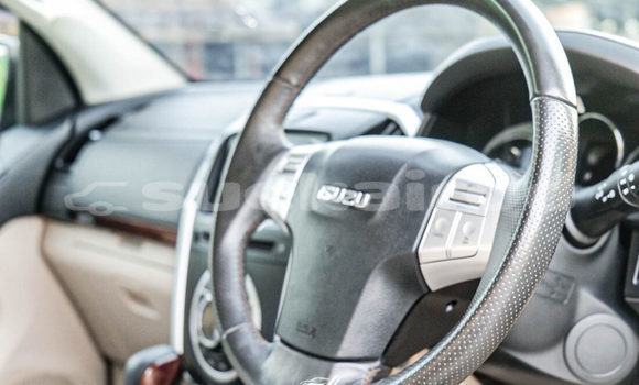 ซื้อ รถมือสอง Isuzu MU-X สีดำ รถยนต์ ใน %{เมือง} ใน สระบุรี ซื้อ รถมือสอง Isuzu MU-X สีดำ รถยนต์ ใน %{เมือง} ใน สระบุรี