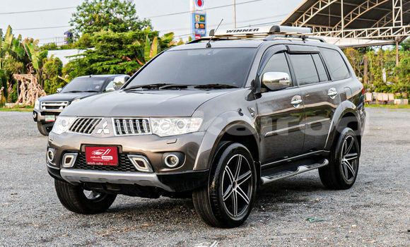 ซื้อ รถมือสอง Mitsubishi Pajero สีดำ รถยนต์ ใน %{เมือง} ใน สระบุรี