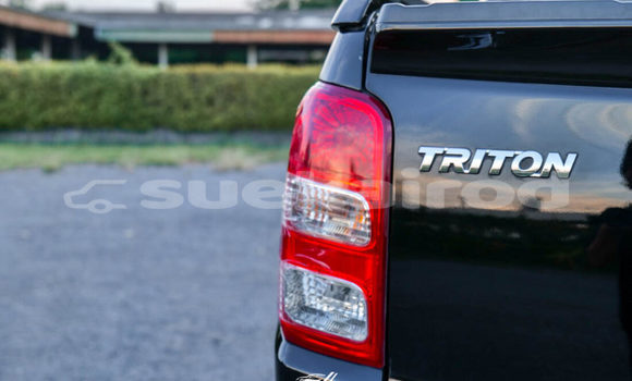 ซื้อ รถมือสอง Mitsubishi Triton สีดำ รถยนต์ ใน %{เมือง} ใน สระบุรี ซื้อ รถมือสอง Mitsubishi Triton สีดำ รถยนต์ ใน %{เมือง} ใน สระบุรี