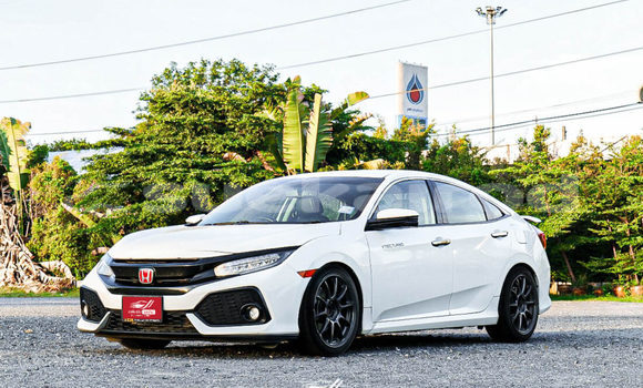 Buy Used Honda Civic White Car in Saraburi in Saraburi