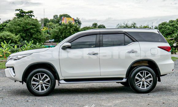 ซื้อ รถมือสอง Toyota Fortuner ขาว รถยนต์ ใน %{เมือง} ใน สระบุรี ซื้อ รถมือสอง Toyota Fortuner ขาว รถยนต์ ใน %{เมือง} ใน สระบุรี