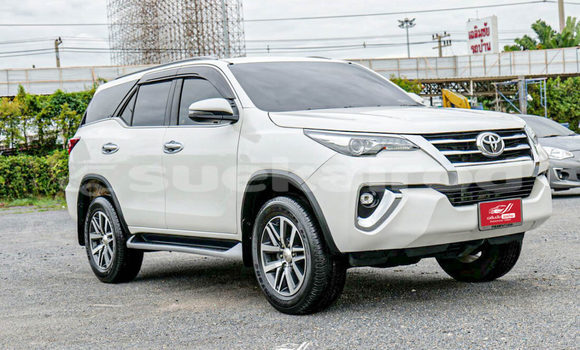 ซื้อ รถมือสอง Toyota Fortuner ขาว รถยนต์ ใน %{เมือง} ใน สระบุรี ซื้อ รถมือสอง Toyota Fortuner ขาว รถยนต์ ใน %{เมือง} ใน สระบุรี