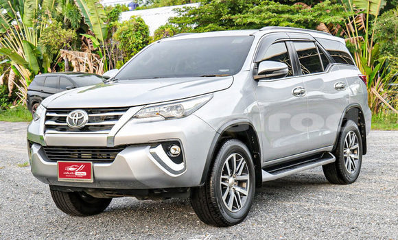 Buy Used Toyota Fortuner Silver Car in Saraburi in Saraburi
