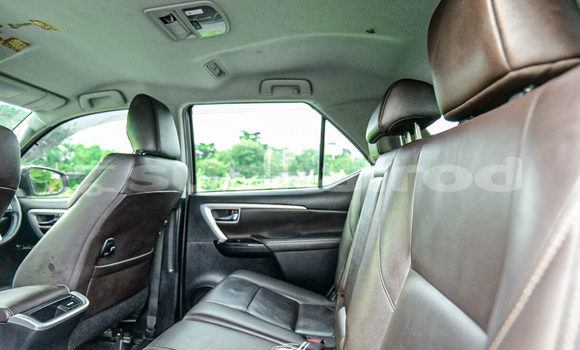 ซื้อ รถมือสอง Toyota Fortuner เงิน รถยนต์ ใน %{เมือง} ใน สระบุรี ซื้อ รถมือสอง Toyota Fortuner เงิน รถยนต์ ใน %{เมือง} ใน สระบุรี