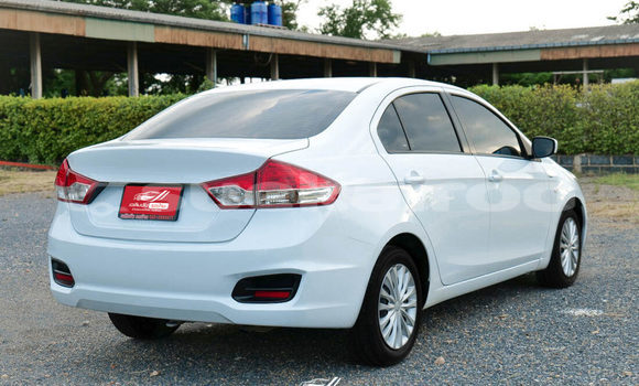 ซื้อ รถมือสอง Suzuki Ciaz ขาว รถยนต์ ใน %{เมือง} ใน สระบุรี ซื้อ รถมือสอง Suzuki Ciaz ขาว รถยนต์ ใน %{เมือง} ใน สระบุรี