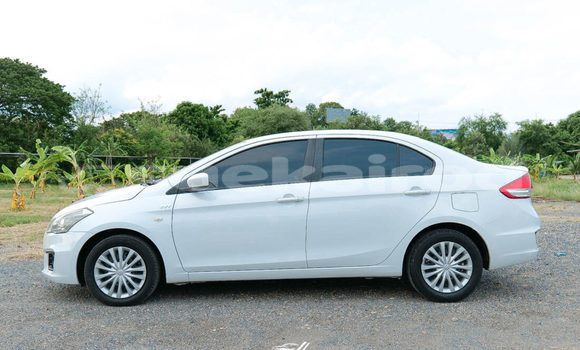 ซื้อ รถมือสอง Suzuki Ciaz ขาว รถยนต์ ใน %{เมือง} ใน สระบุรี ซื้อ รถมือสอง Suzuki Ciaz ขาว รถยนต์ ใน %{เมือง} ใน สระบุรี