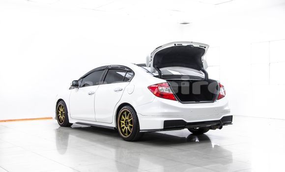 ซื้อ รถมือสอง Honda Civic ขาว รถยนต์ ใน %{เมือง} ใน กรุงเทพมหานคร ซื้อ รถมือสอง Honda Civic ขาว รถยนต์ ใน %{เมือง} ใน กรุงเทพมหานคร