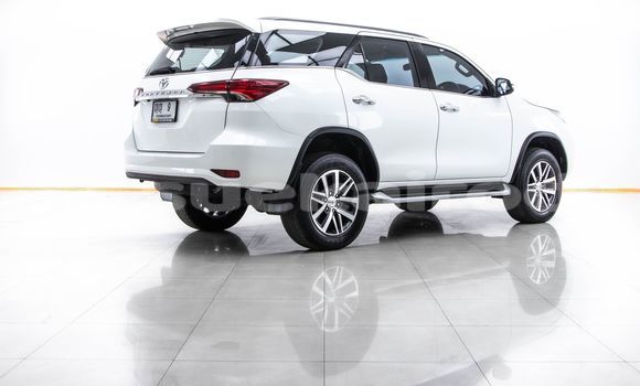 ซื้อ รถมือสอง Toyota Fortuner ขาว รถยนต์ ใน %{เมือง} ใน กรุงเทพมหานคร ซื้อ รถมือสอง Toyota Fortuner ขาว รถยนต์ ใน %{เมือง} ใน กรุงเทพมหานคร
