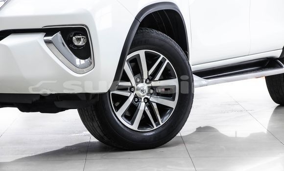 ซื้อ รถมือสอง Toyota Fortuner ขาว รถยนต์ ใน %{เมือง} ใน กรุงเทพมหานคร ซื้อ รถมือสอง Toyota Fortuner ขาว รถยนต์ ใน %{เมือง} ใน กรุงเทพมหานคร