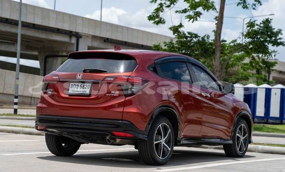 ซื้อ รถมือสอง Honda HR-V อื่น ๆ รถยนต์ ใน %{เมือง} ใน กรุงเทพมหานคร
