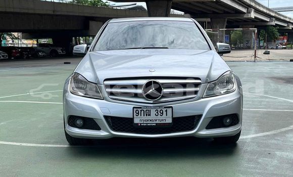 ซื้อ รถมือสอง Mercedes-Benz C-Classe อื่น ๆ รถยนต์ ใน %{เมือง} ใน กรุงเทพมหานคร