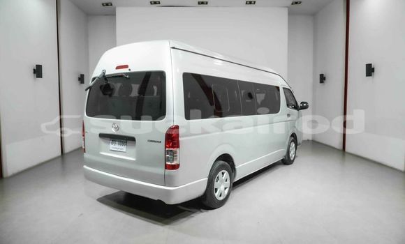 Buy Used Toyota Commuter White Car in Bangkok in Bangkok Buy Used Toyota Commuter White Car in Bangkok in Bangkok