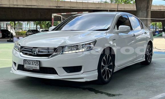 Buy Used Honda Accord White Car in Bangkok in Bangkok Buy Used Honda Accord White Car in Bangkok in Bangkok