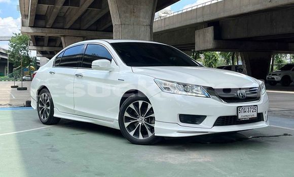Buy Used Honda Accord White Car in Bangkok in Bangkok Buy Used Honda Accord White Car in Bangkok in Bangkok