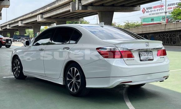 Buy Used Honda Accord White Car in Bangkok in Bangkok Buy Used Honda Accord White Car in Bangkok in Bangkok