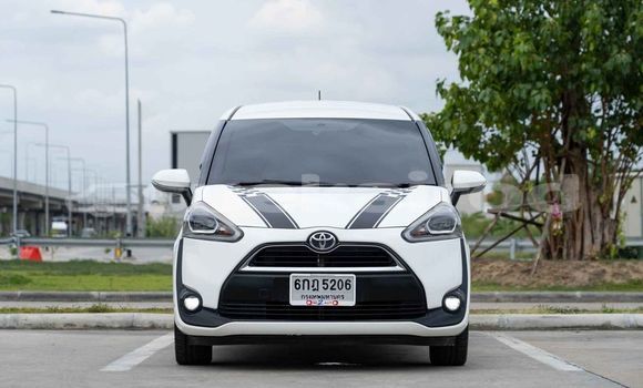 Buy Used Toyota Sienta White Car in Bangkok in Bangkok