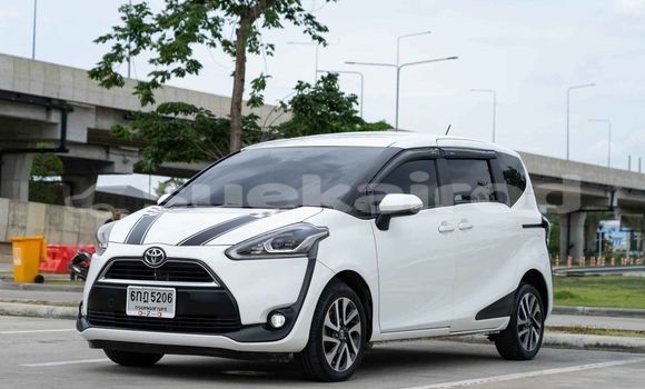 ซื้อ รถมือสอง Toyota Sienta ขาว รถยนต์ ใน %{เมือง} ใน กรุงเทพมหานคร ซื้อ รถมือสอง Toyota Sienta ขาว รถยนต์ ใน %{เมือง} ใน กรุงเทพมหานคร