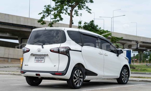 ซื้อ รถมือสอง Toyota Sienta ขาว รถยนต์ ใน %{เมือง} ใน กรุงเทพมหานคร ซื้อ รถมือสอง Toyota Sienta ขาว รถยนต์ ใน %{เมือง} ใน กรุงเทพมหานคร
