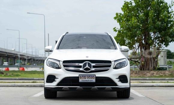 ซื้อ รถมือสอง Mercedes-Benz GLC ขาว รถยนต์ ใน %{เมือง} ใน กรุงเทพมหานคร ซื้อ รถมือสอง Mercedes-Benz GLC ขาว รถยนต์ ใน %{เมือง} ใน กรุงเทพมหานคร
