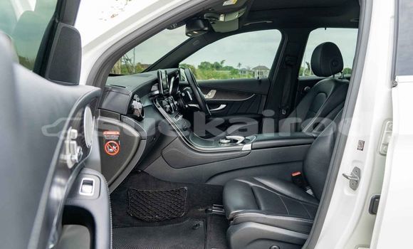 ซื้อ รถมือสอง Mercedes-Benz GLC ขาว รถยนต์ ใน %{เมือง} ใน กรุงเทพมหานคร ซื้อ รถมือสอง Mercedes-Benz GLC ขาว รถยนต์ ใน %{เมือง} ใน กรุงเทพมหานคร